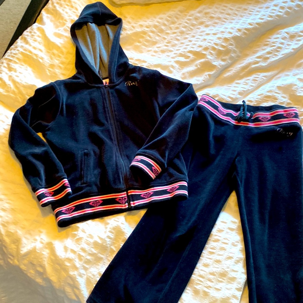 Girls Roxy valor sweatshirt and pants
